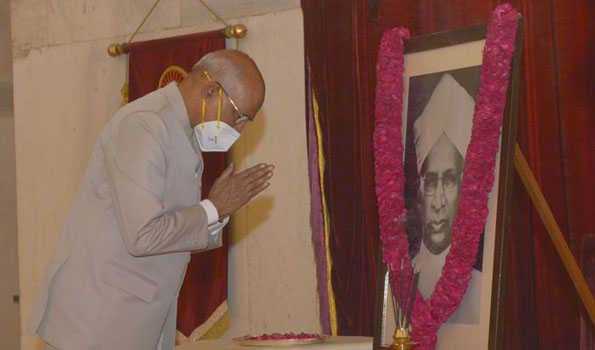 कोविंद ने राधाकृष्णन को जयंती पर किया स्मरण